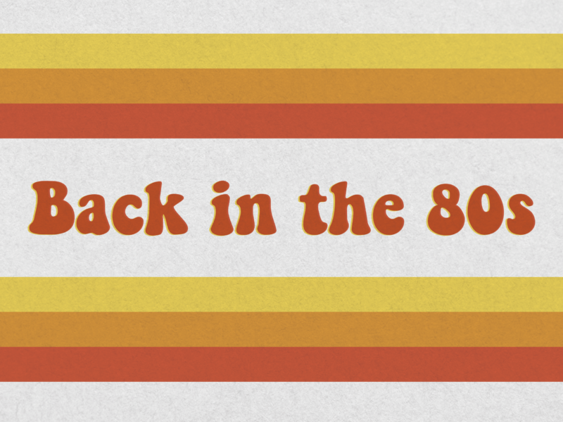 Découvrez le rythme alternance-cours de nos étudiants en vidéo tout droit sortie des années 80 !